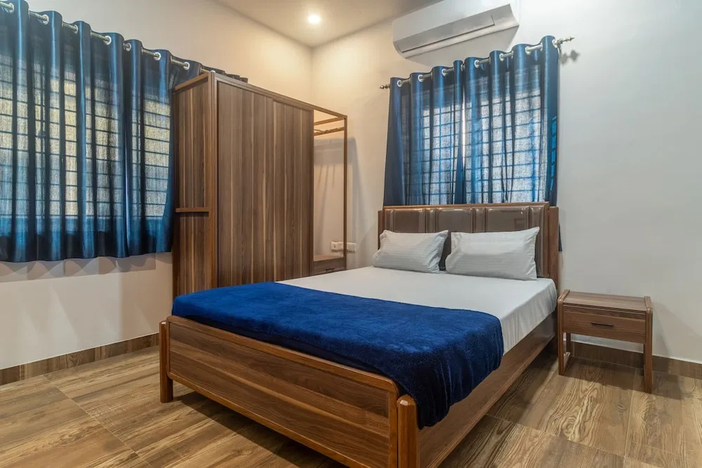 Smart Stay by Isthara Vega. Kondapur