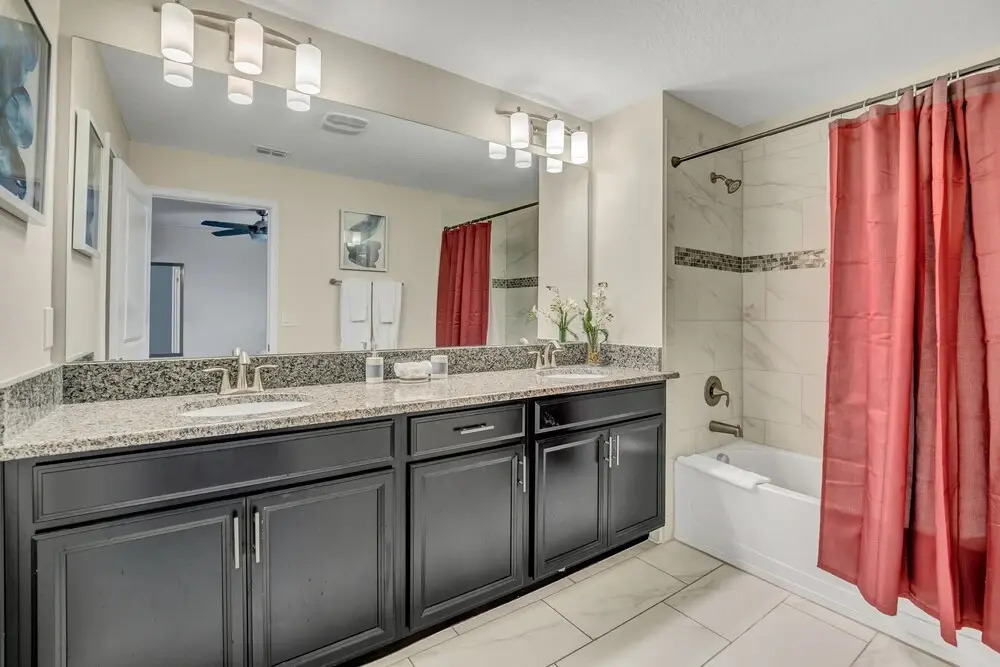 Pool Townhome 5mi to Disney Free Waterpark!