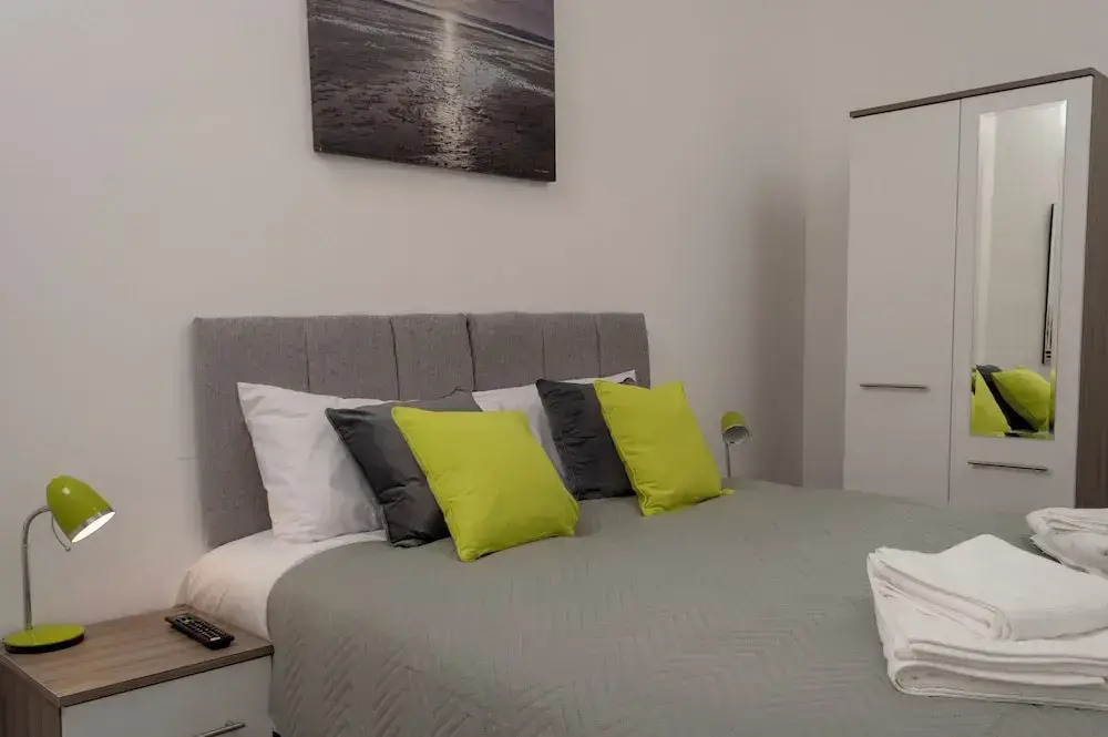 3-bedroom Apartment by Eden Project - Free Parking