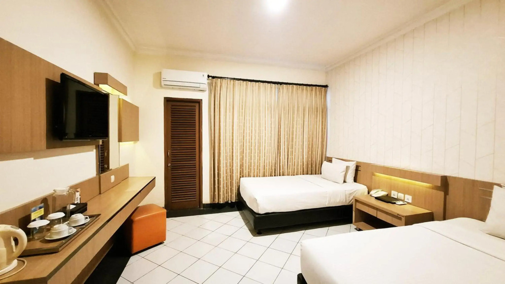 MMUGM Hotel