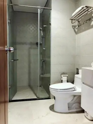 Elegant Parkhill Apt 1