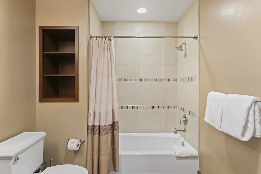 Flagstaff Lodge at Deer Valley Resort - Three Bedroom Residence #302 3 Condo