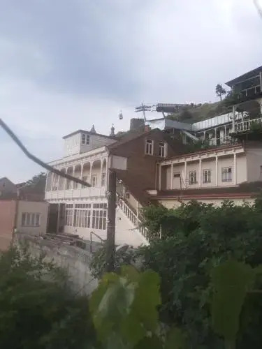 Guesthouse Zeinabi