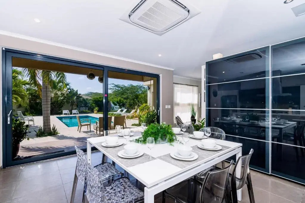 Spectacular Designer Villa 5 Star Luxury 6 Bedroom New!