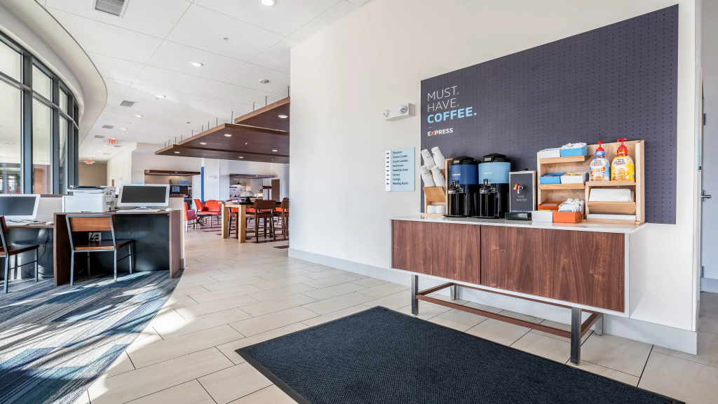 Holiday Inn Express & Suites Platteville by IHG