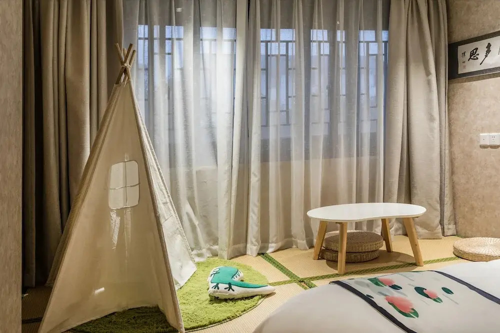 Suzhou Jade Snow Lodge
