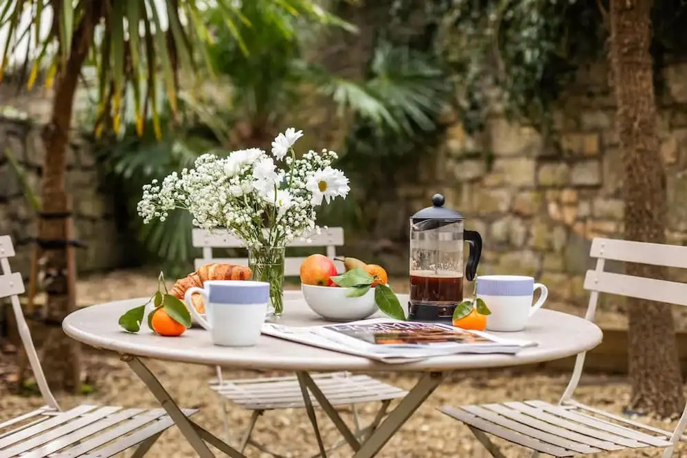 Elegant Georgian Flat in Historic Bath With Garden