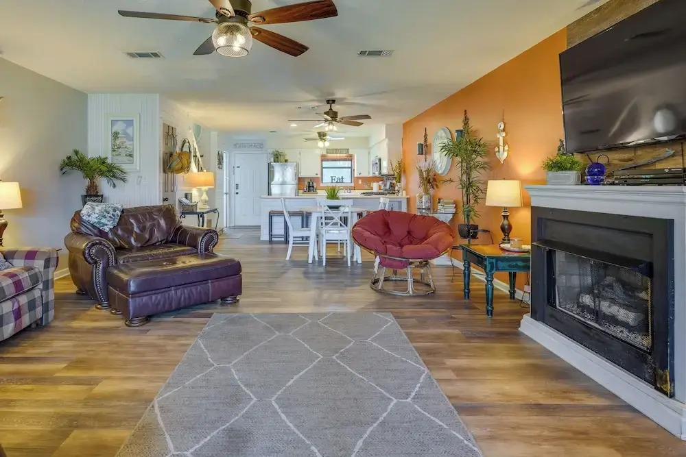 Walk to Beach: PCB Condo w/ Oceanfront Pool Access