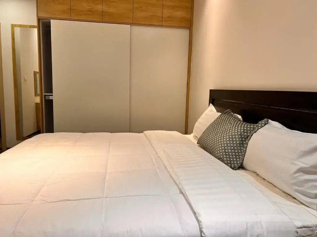 2 Bedroom furnished apartment unit