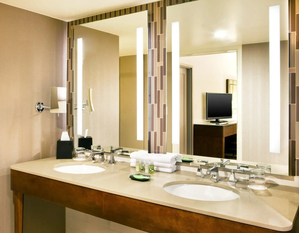 The Westin Portland Harborview