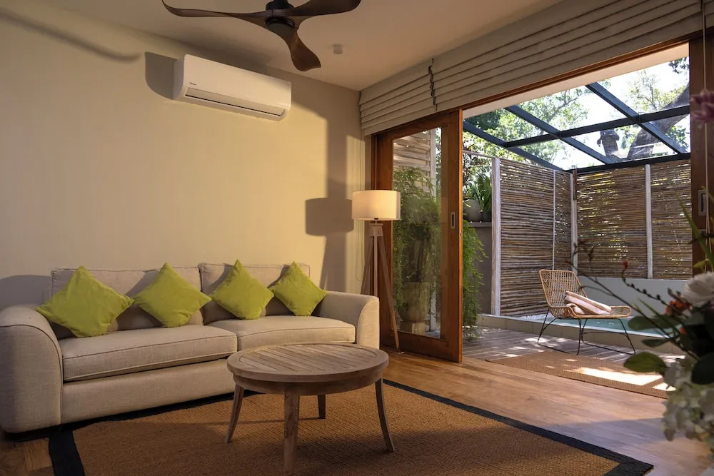 Colombo Villa Collection