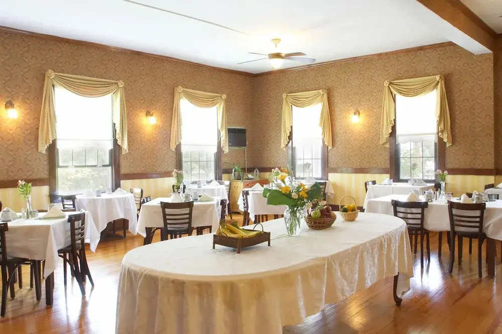 Spring Lake Inn