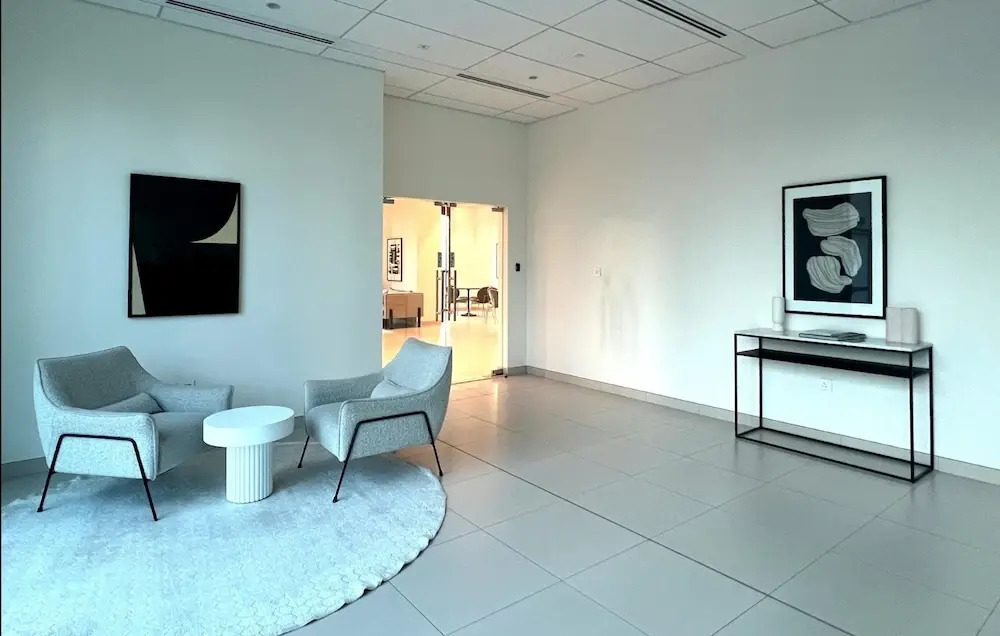 Premium 2BR Downtown Apt w Dubai Mall Access