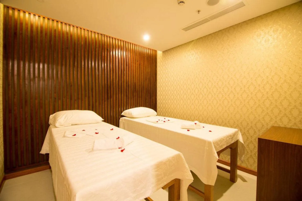 Gold Coast Hotel Resort & Spa