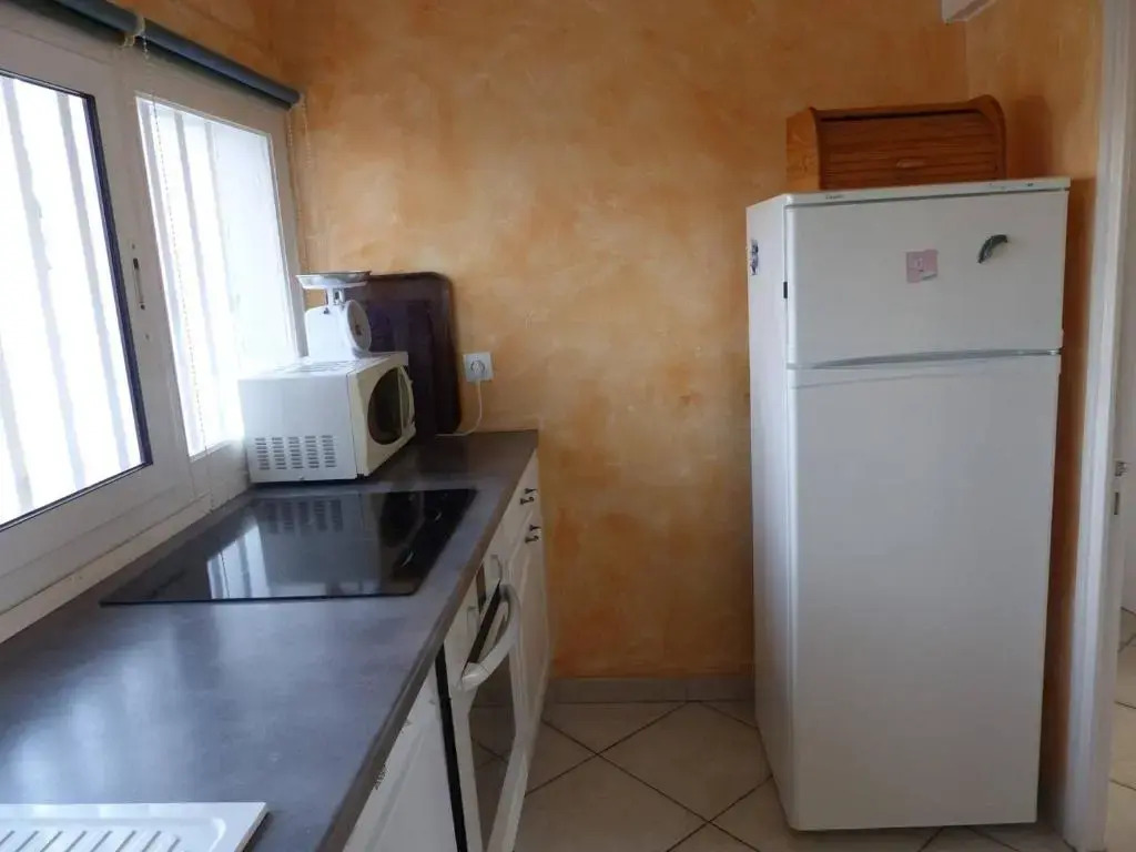 Appartement Le Lavandou, 2 pièces, 4 personnes - FR-1-308-47