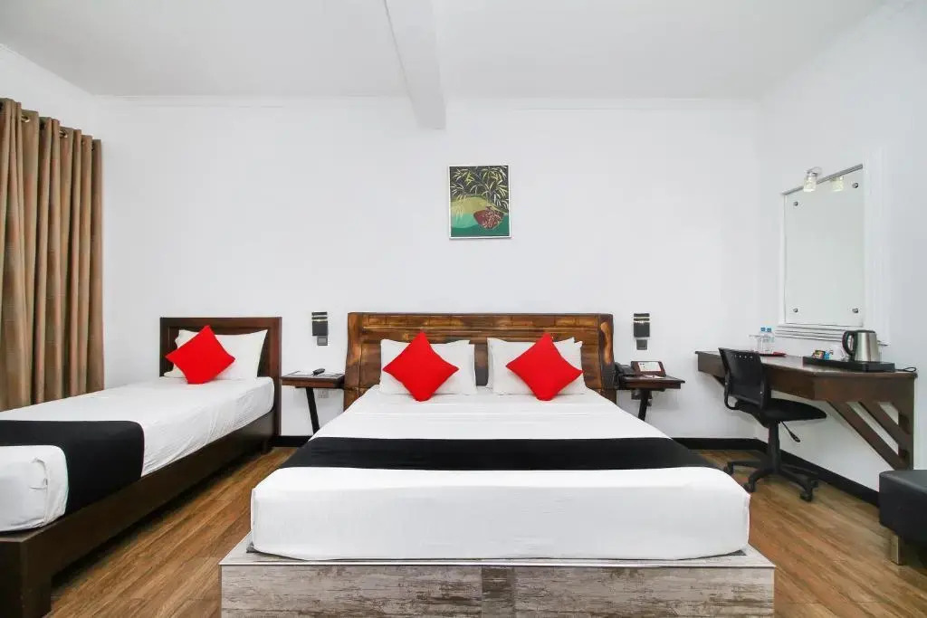 Sasha Transit Hotel