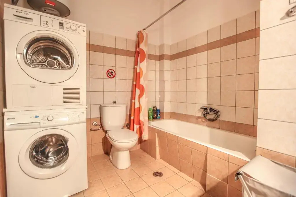Grand Meteora Central Luxury Apartment