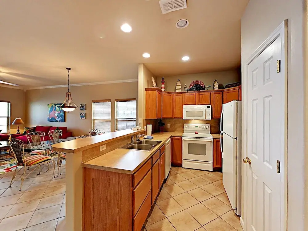 701Ns Barefoot Getaway - Two Bedroom Townhome