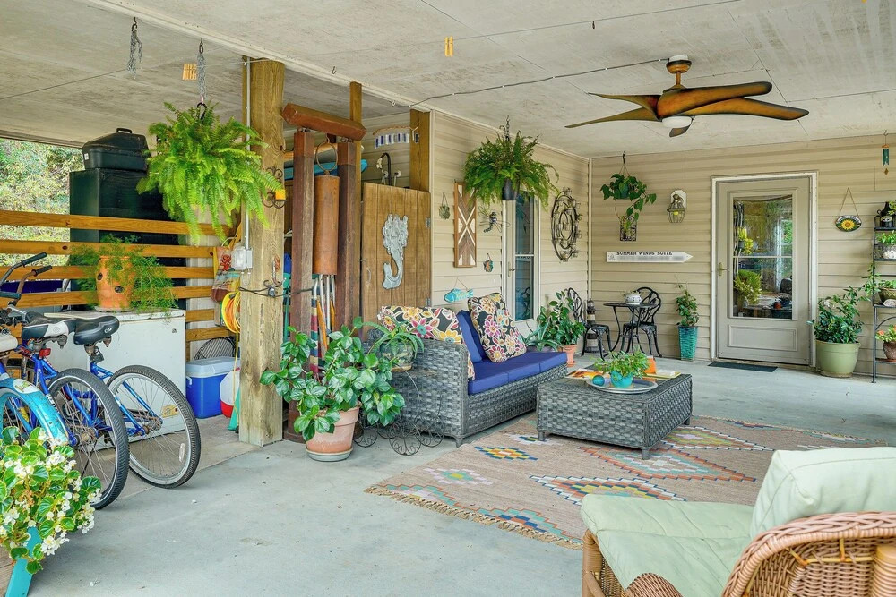 Nags Head Apt With Patio - 1/2 Mile Walk to Beach!
