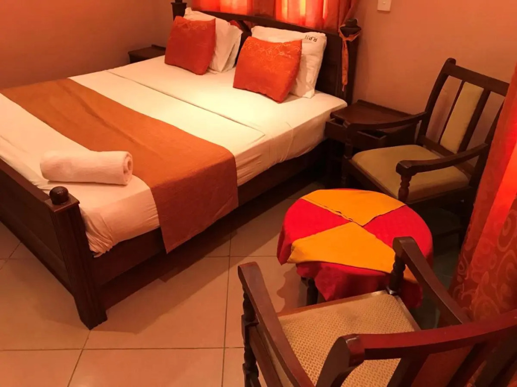 Regency Park Hotel