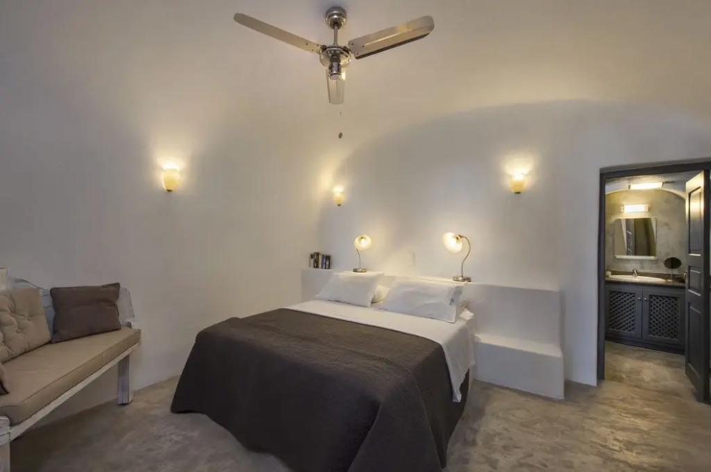 Theodora Suites