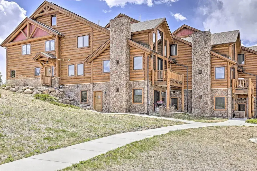 Peaceful Fraser Condo w/ Patio - by Hiking Trails!