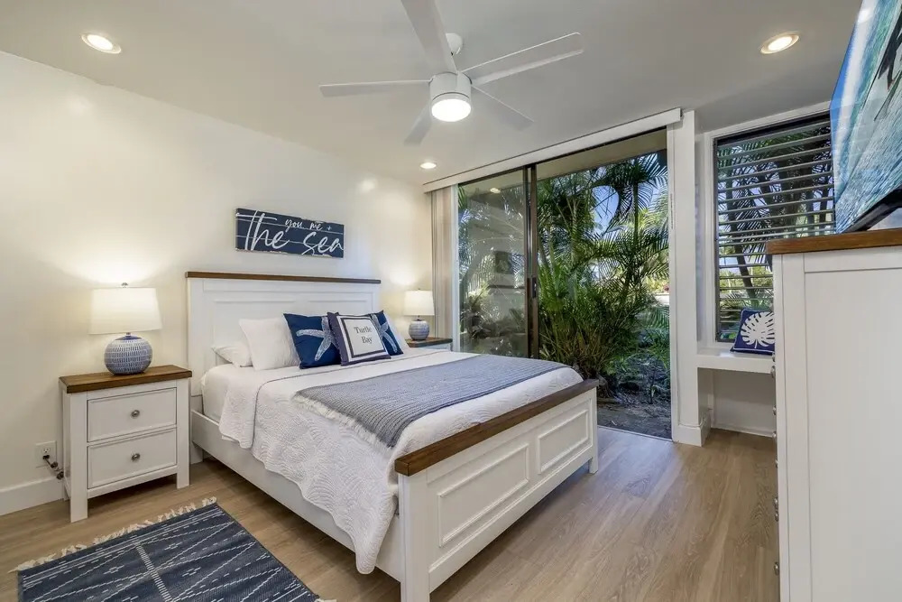Kuic146w 1 Bedroom Condo by RedAwning