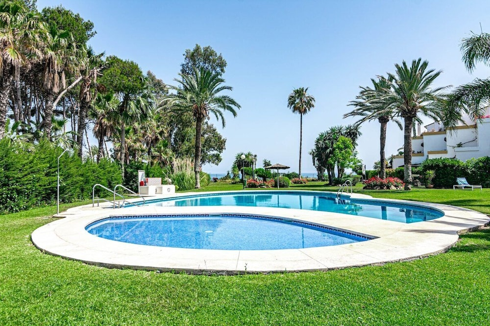PG9 - Andalucian 3-story Townhouse Near Estepona