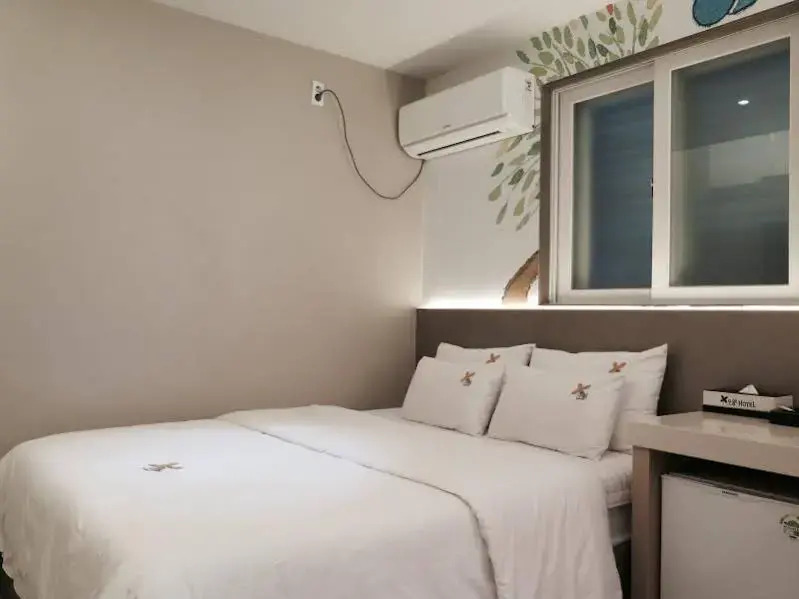 9 Hotel