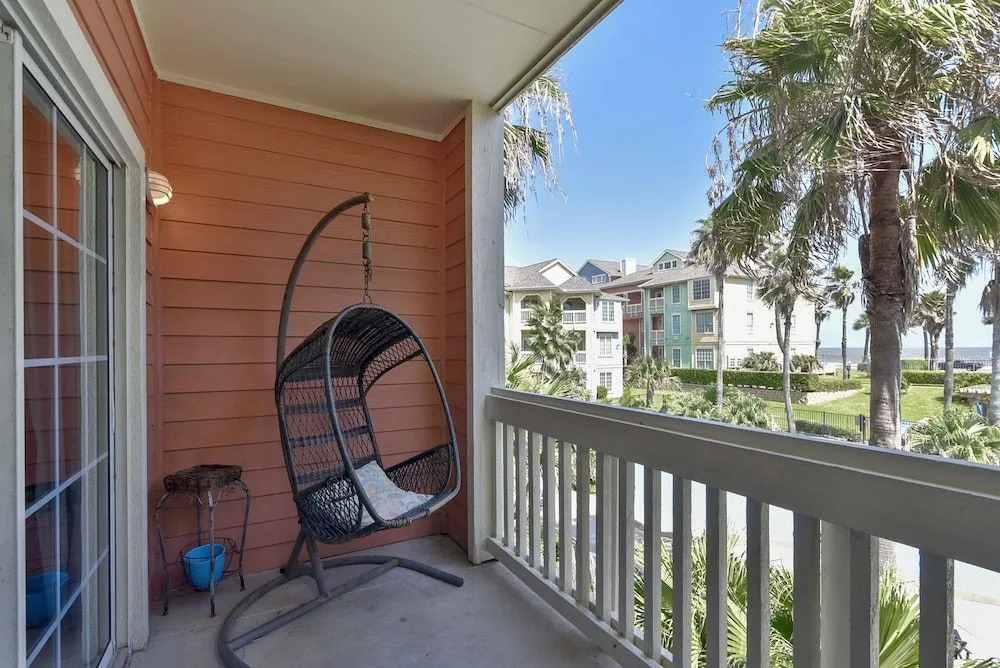 Sea n' Swim by Ryson Vacation Rentals