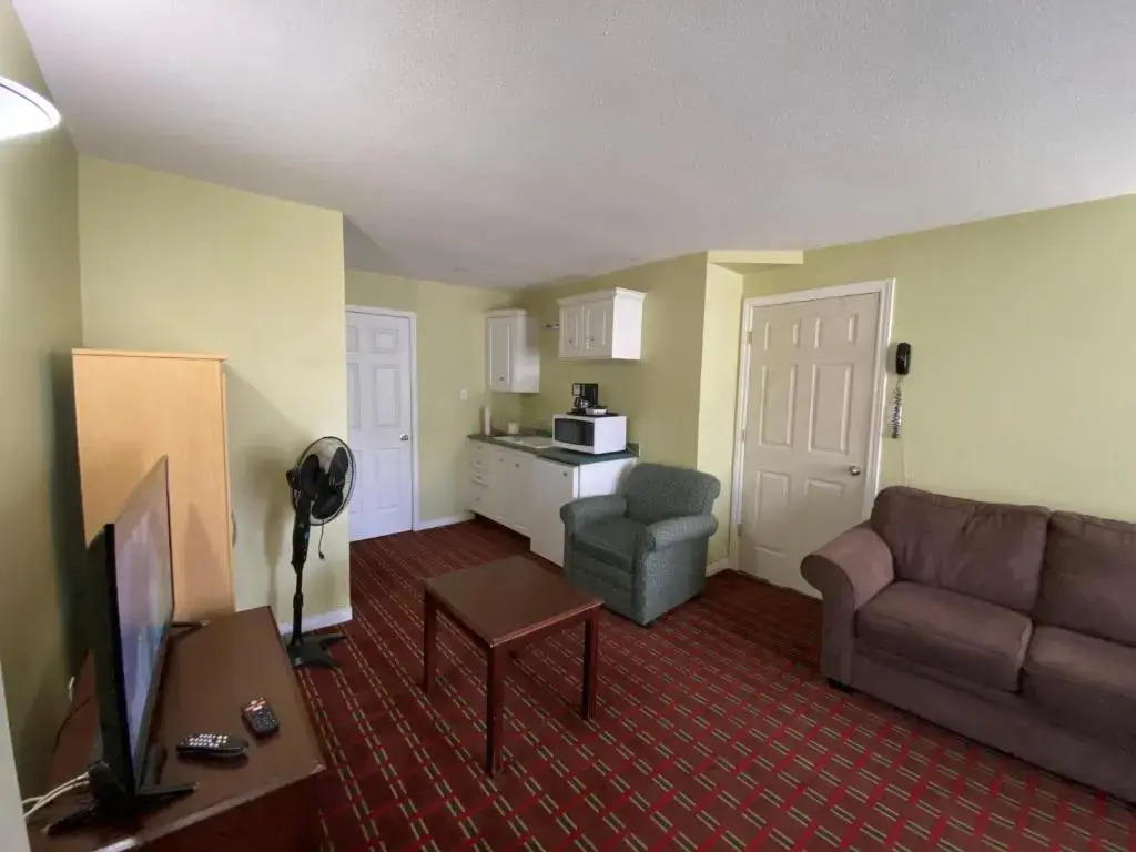 Lakeshore Suites