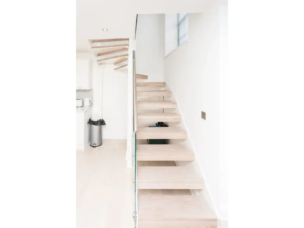 Bright, Newly Refurbished Townhouse in Bath