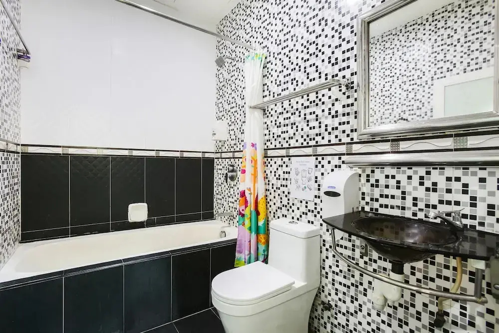 Oyo 89593 Ct Hotel