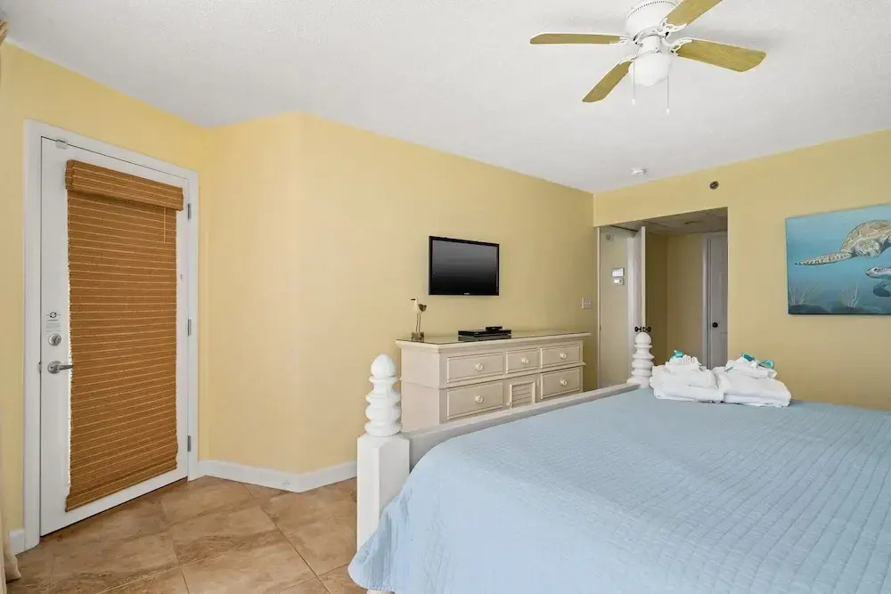 Beautiful Long Beach Condo unit 1-1206! TWO Gulf Masters