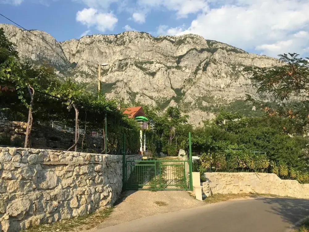 Holiday Homes & Bungalows Povija