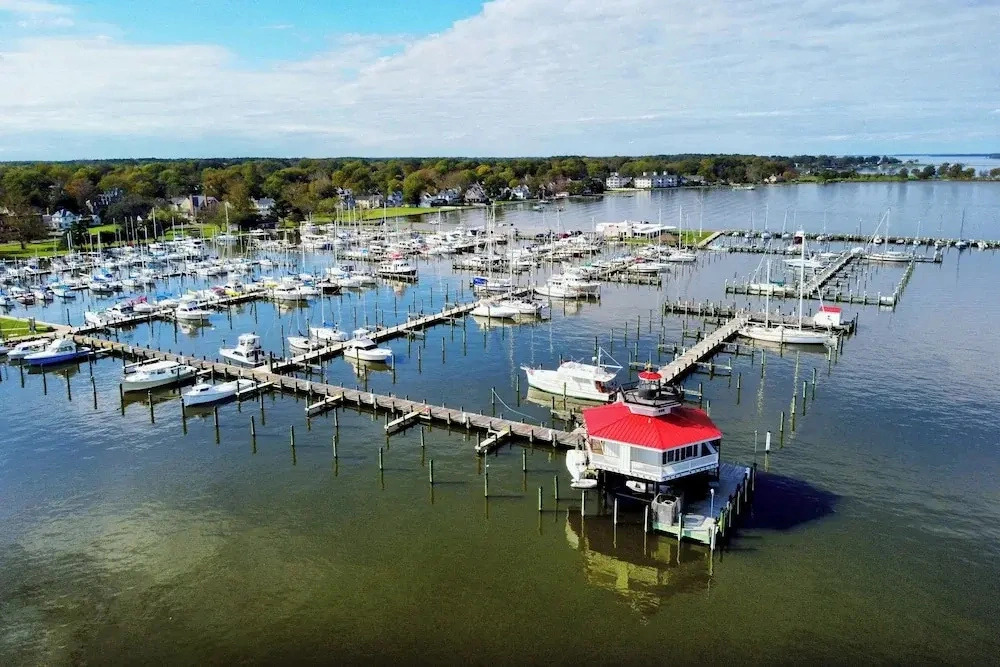 Walk to Dtwn: Waterfront Eastern Shore Townhome