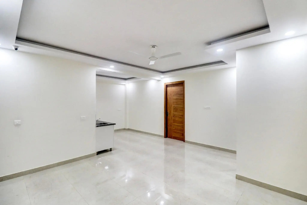OYO 82311 Hotel Holy House