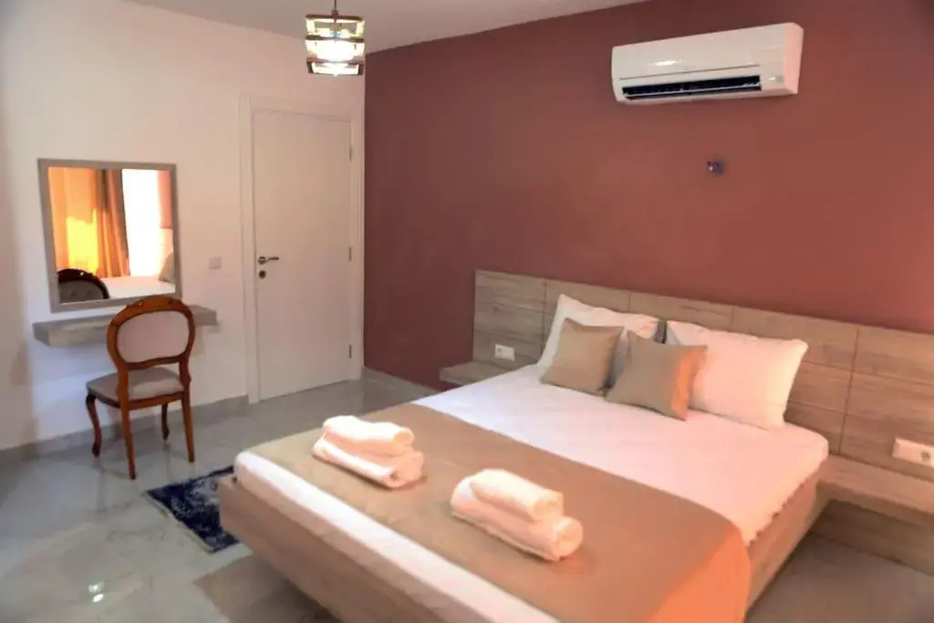 Kaş Ay Işığı Suit Apart