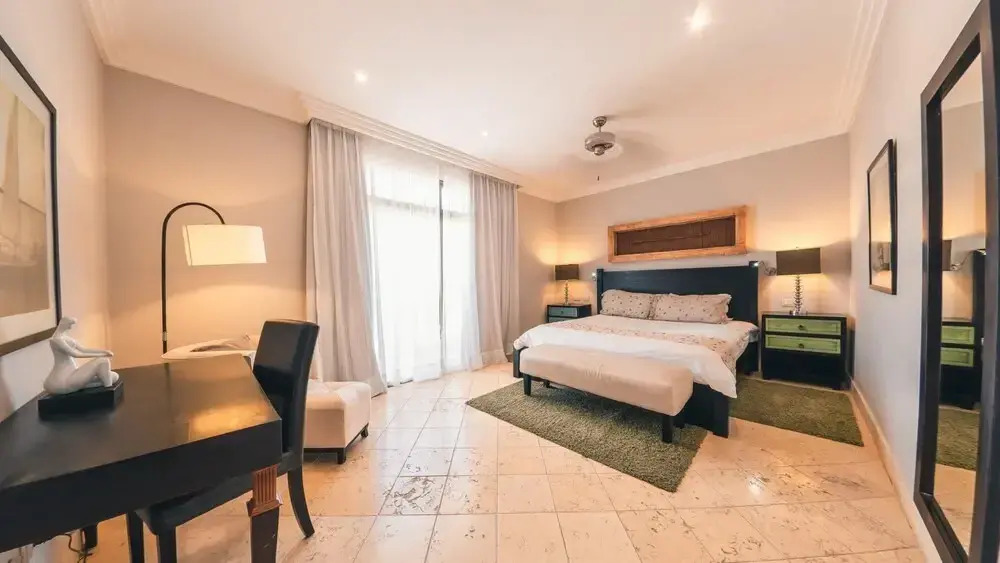 Spacious One-bedroom at Fishing Lodge w Balcony D59