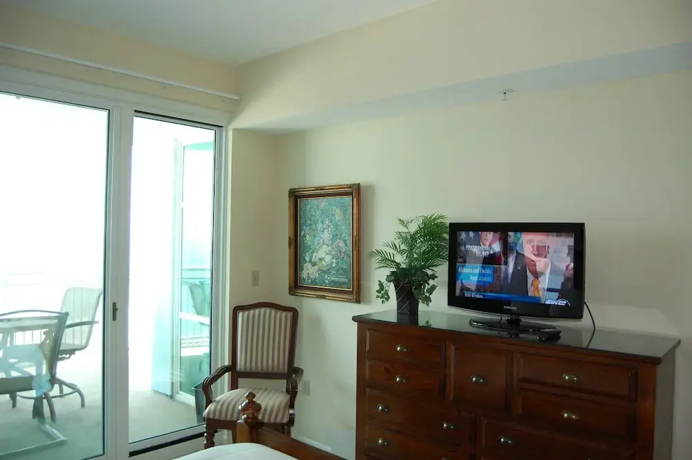 Legacy2-1108 2 Bedrooms 2 Bathrooms Condo