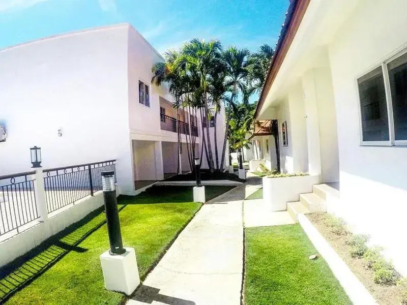 Heartland Hotel Serviced Rooms & Apartments