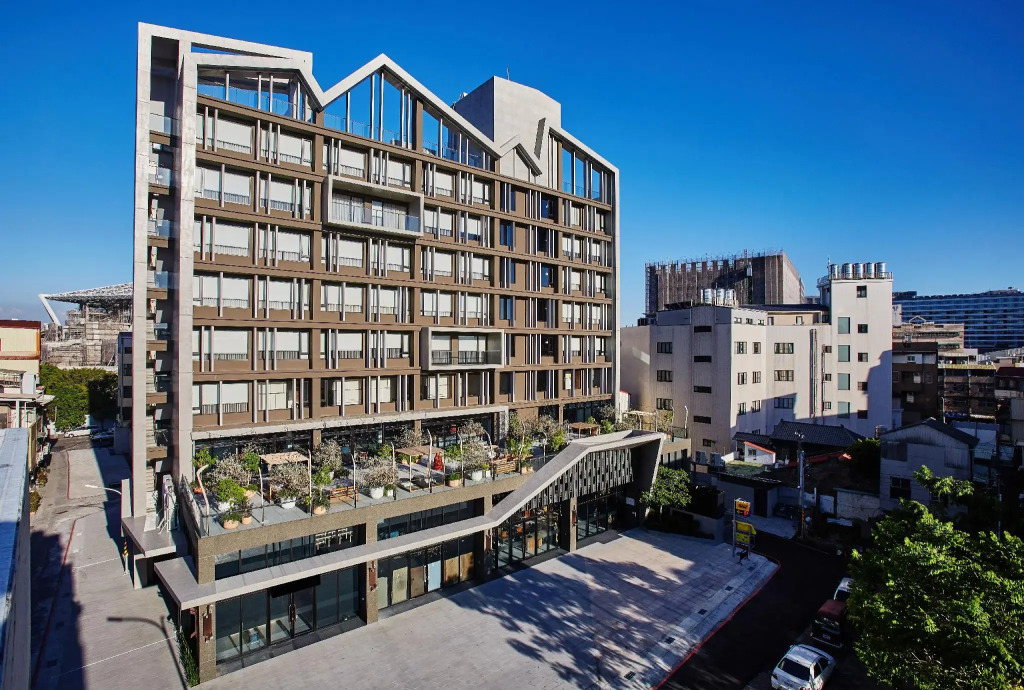 U.I.J Hotel & Hostel