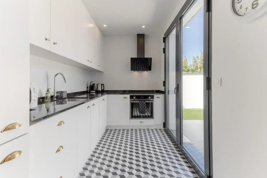 Echoppe Typique de Bordeaux Renovee 3 Ch./3 Sdb