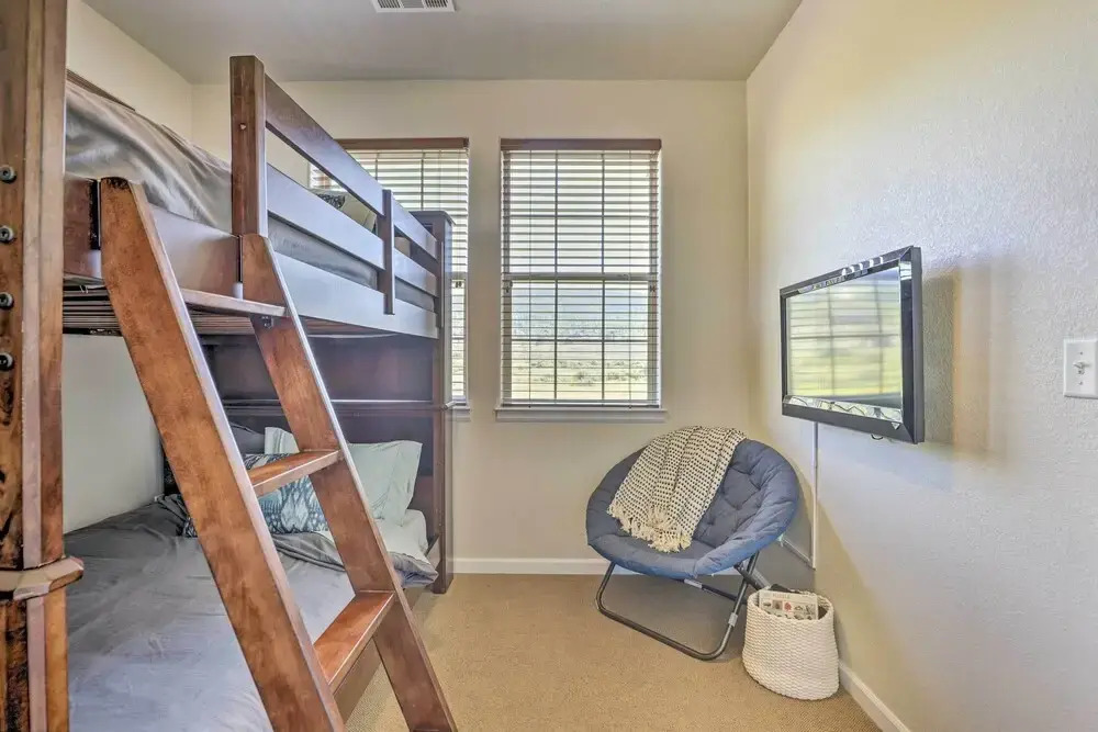Ski, Hike & Golf: Granby Condo w/ Shared Amenities