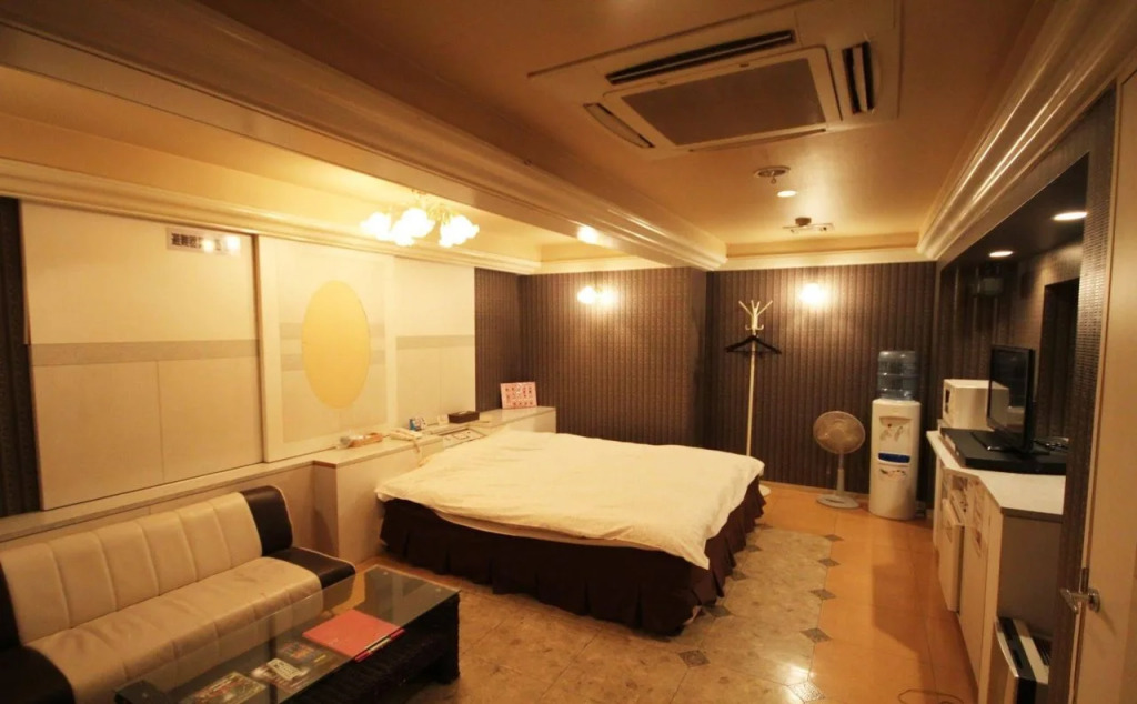 HOTEL an - Adults Only