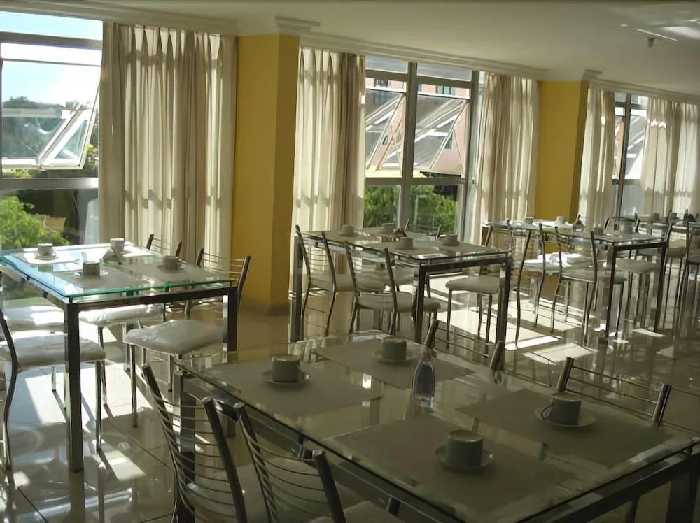 Kingstown Hotel