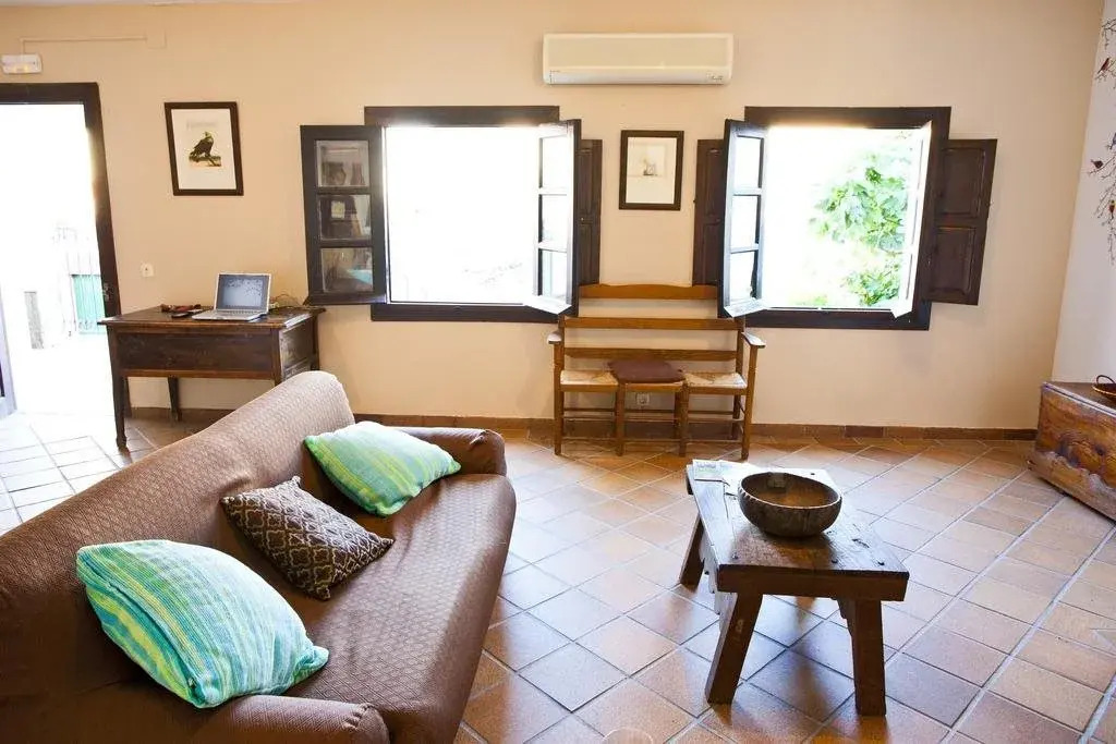 Albergue y Alojamiento en Monfragüe. Centro de Educación Ambiental La Dehesa