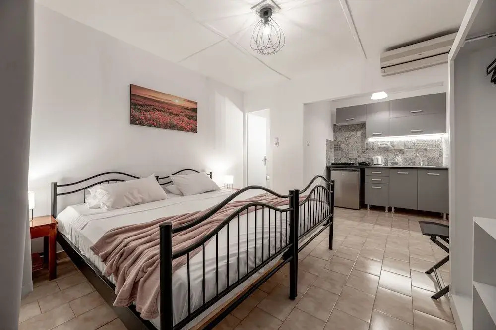 Zante Riva Studios