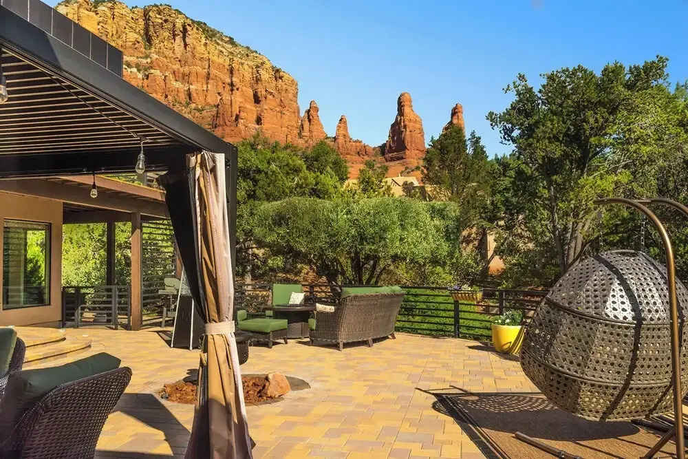 Red Rock Views & Fire Pit: Stunning Sedona Home
