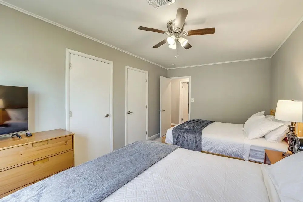 Pet-friendly Home w/ Yard: 8 Mi to Downtown Tulsa!